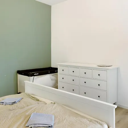 Apartment 100 M2 Ferienloft Naehe Karls